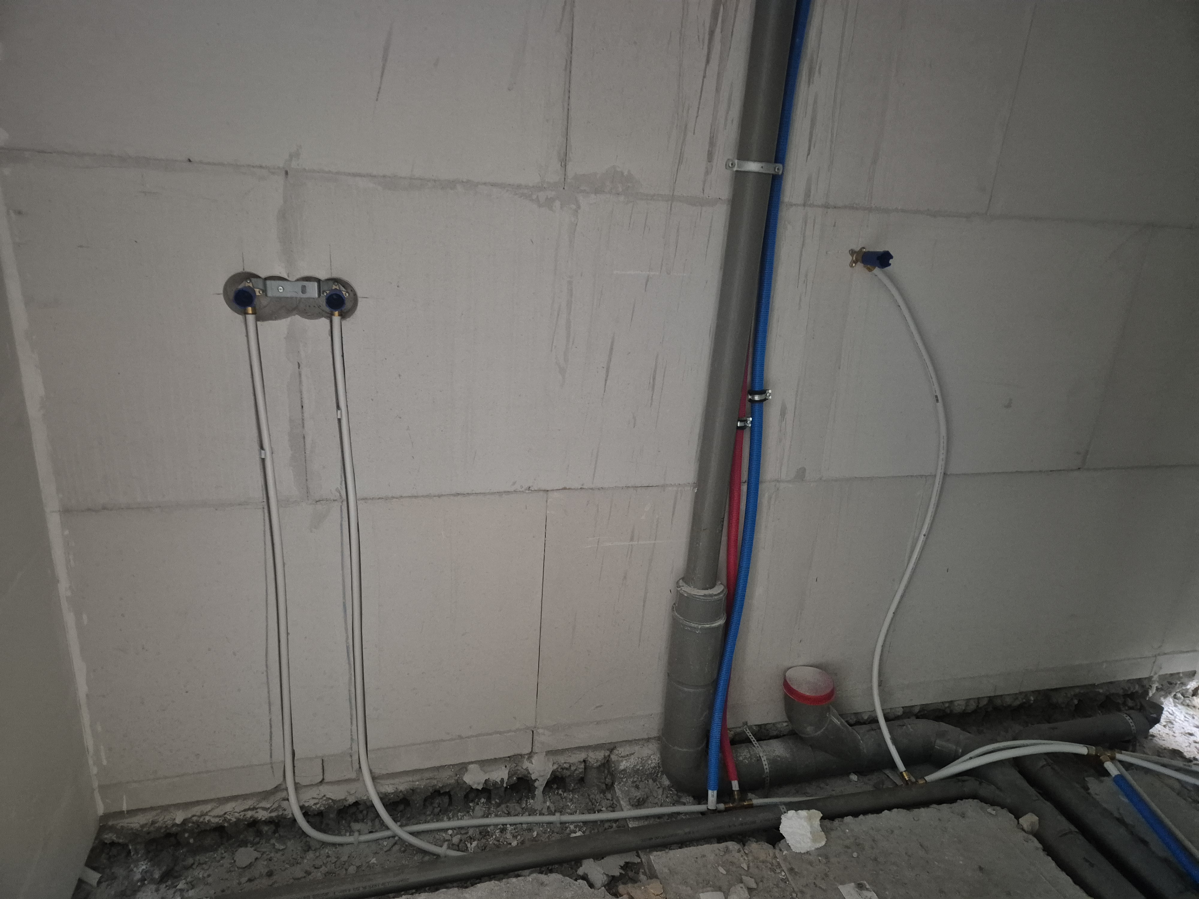 Installatiewerk op locatie Almere door Installaties Pawluk
